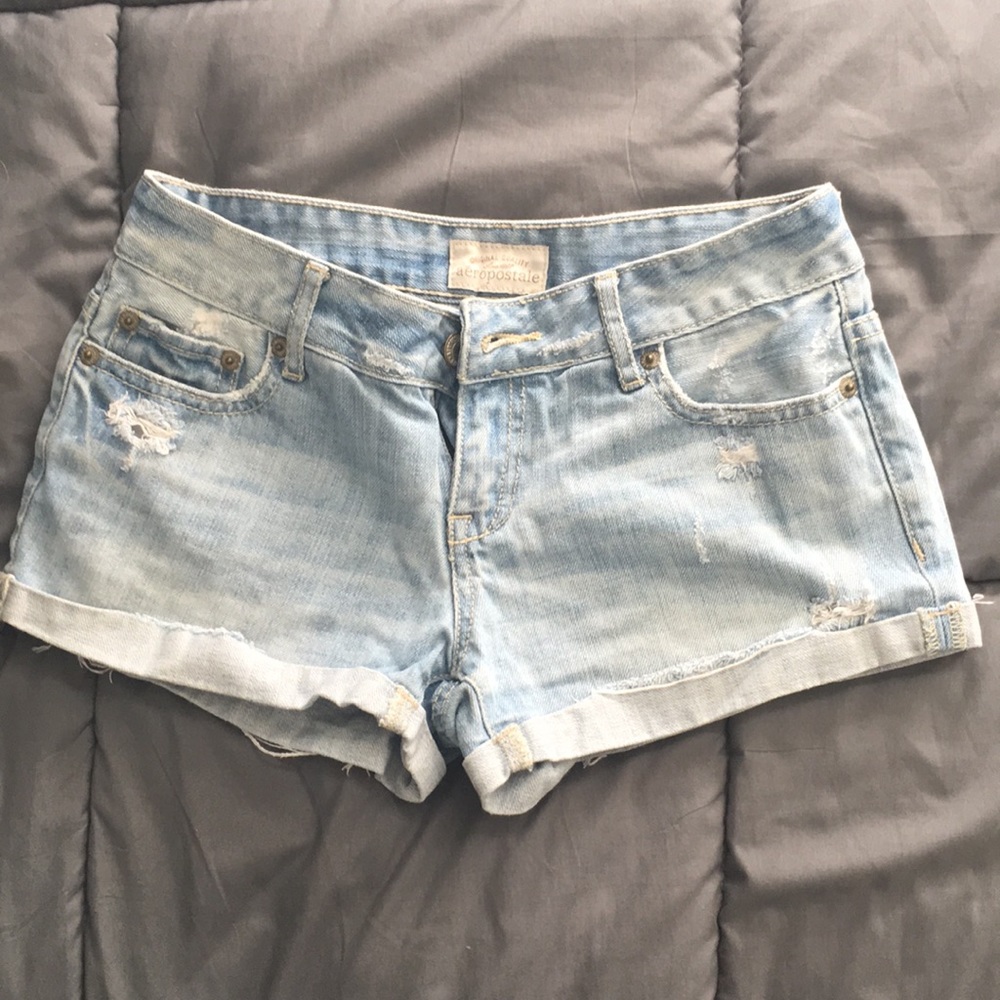 Aeropostale light wash jean shorts